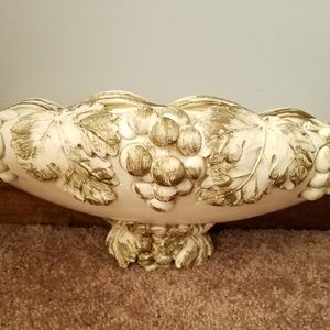 Wall planter grapes Universal Statuary 1950 Chicago